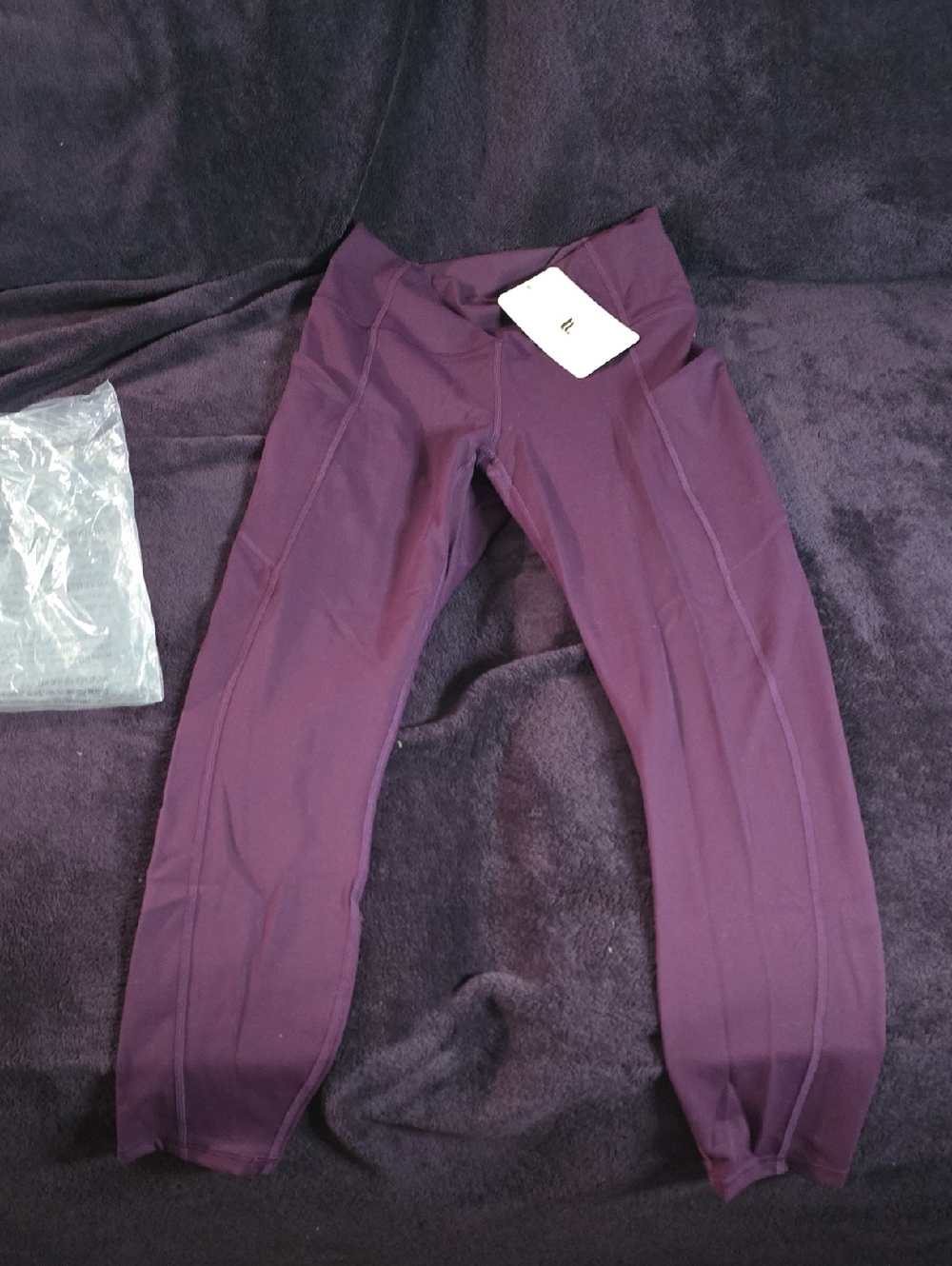 Fabletics Oasis High Waisted Pocket 7/8 Leggings
